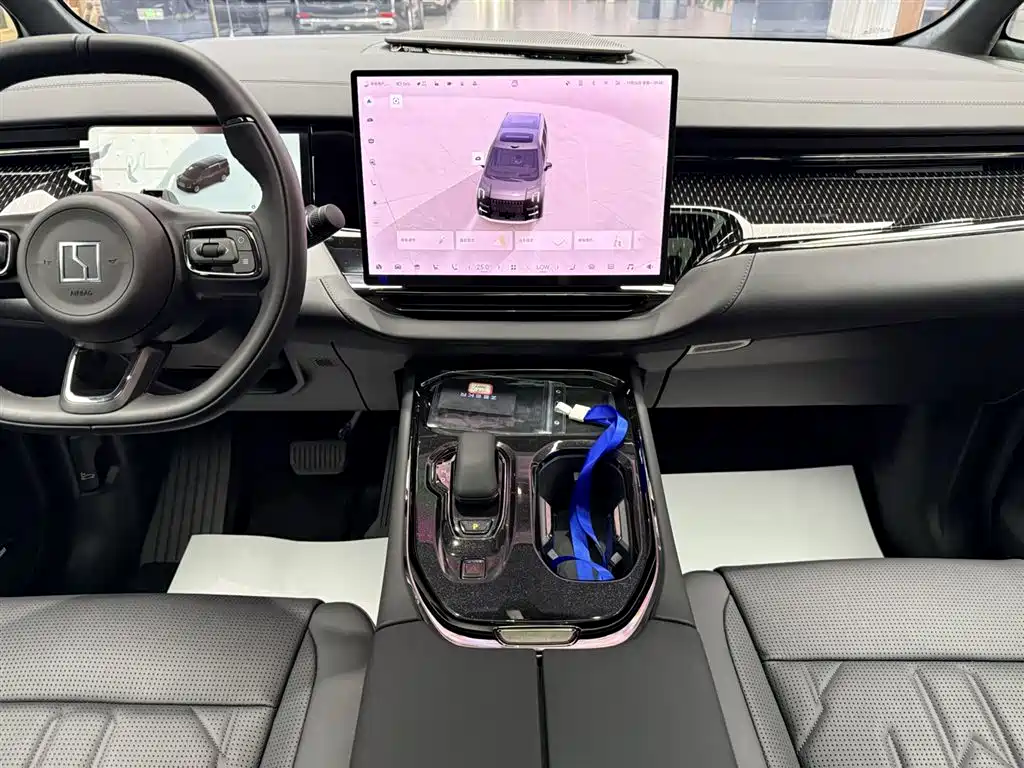Zeekr 009 2024 Six-Seat Executive Edition AWD 108kWh