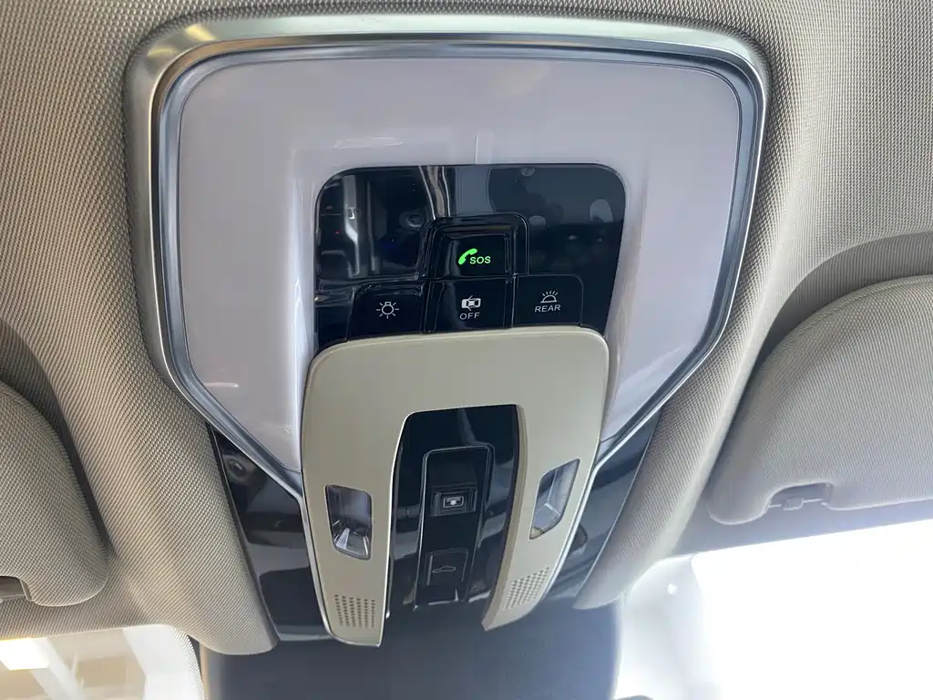 Hongqi H5 PHEV 2025 170 Super Hybrid Edition