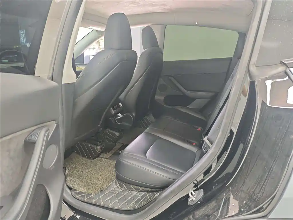 Model Y 2022 Rear-Wheel Drive
