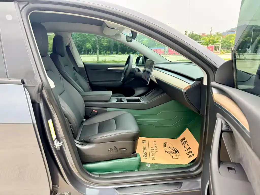 Model Y Long Range All-Wheel Drive