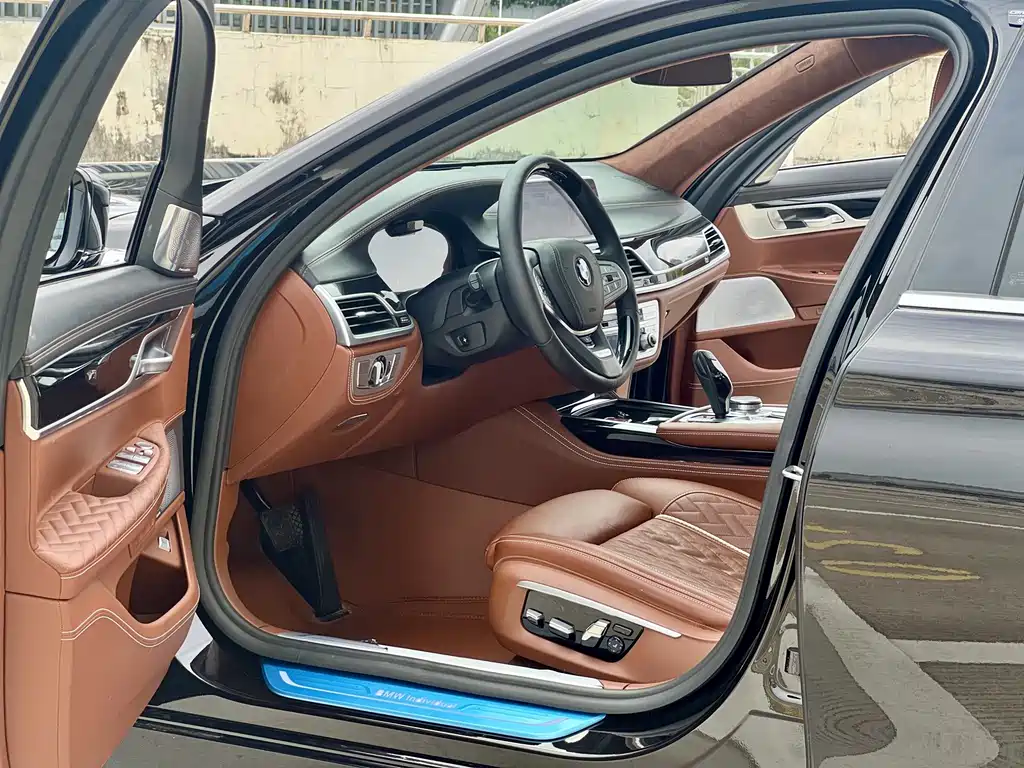 BMW 7 Series 2021 740Li xDrive Executive Luxury Package
