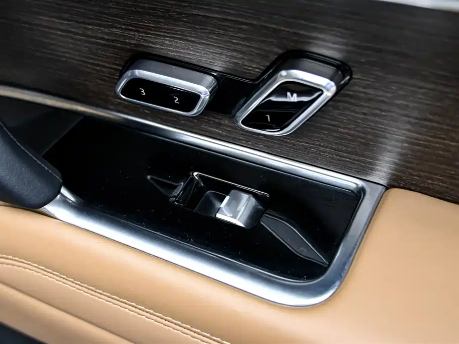 Range Rover 2023 3.0 L6 360PS Vogue Edition