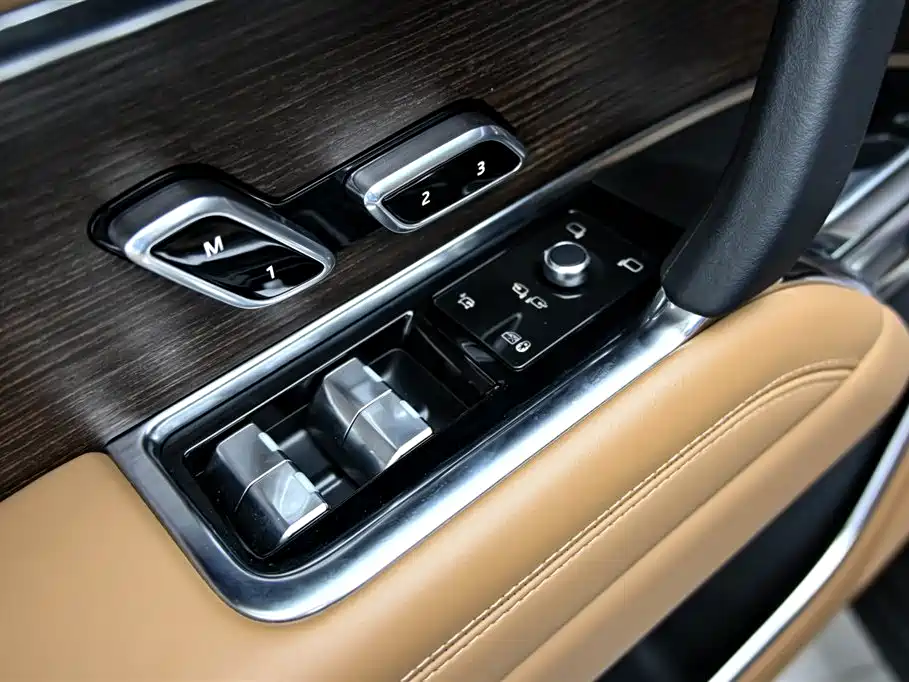 Range Rover 2023 3.0 L6 360PS Vogue Edition