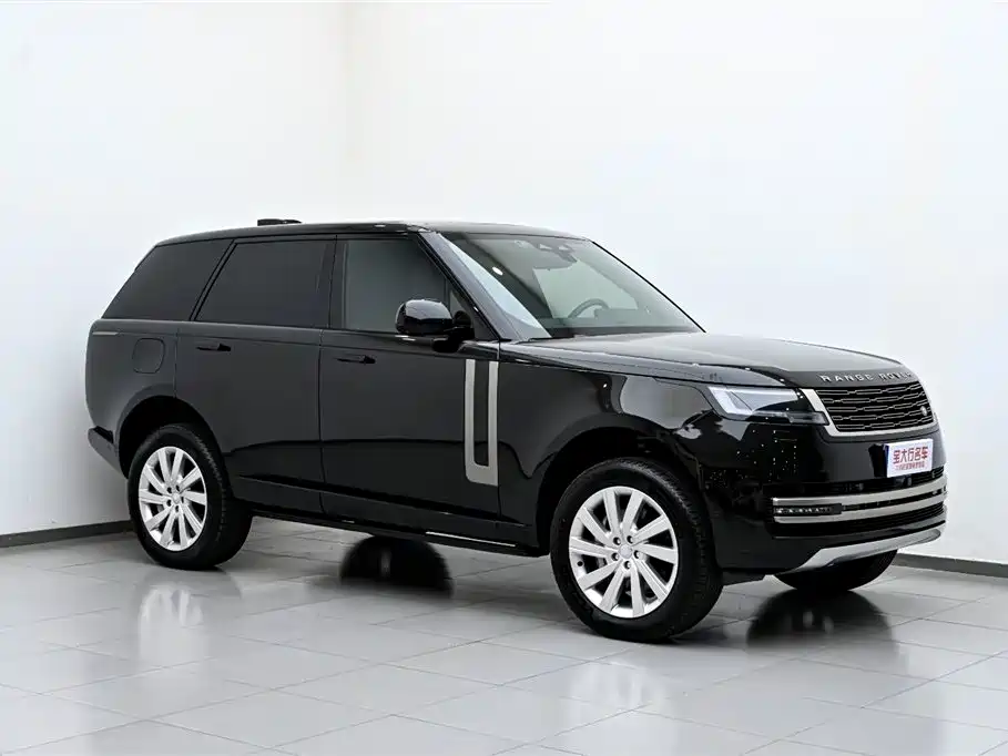 Range Rover 2023 3.0 L6 360PS Vogue Edition