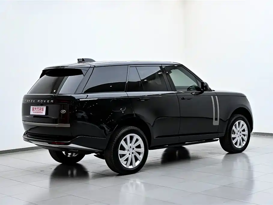 Range Rover 2023 3.0 L6 360PS Vogue Edition