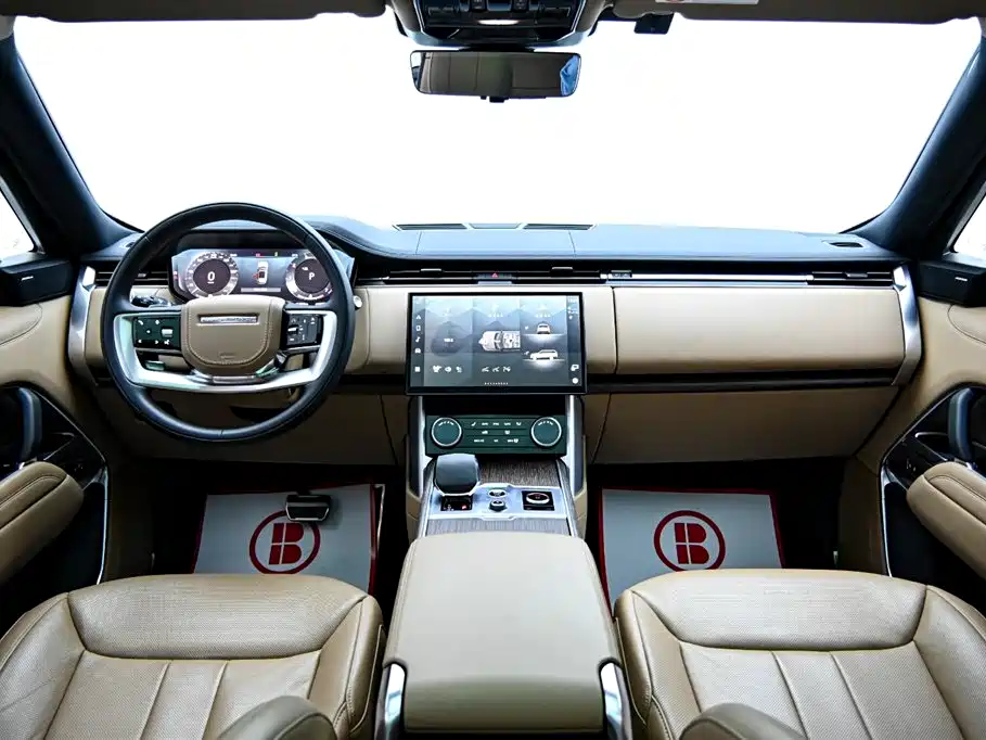 Range Rover 2023 3.0 L6 360PS Vogue Edition