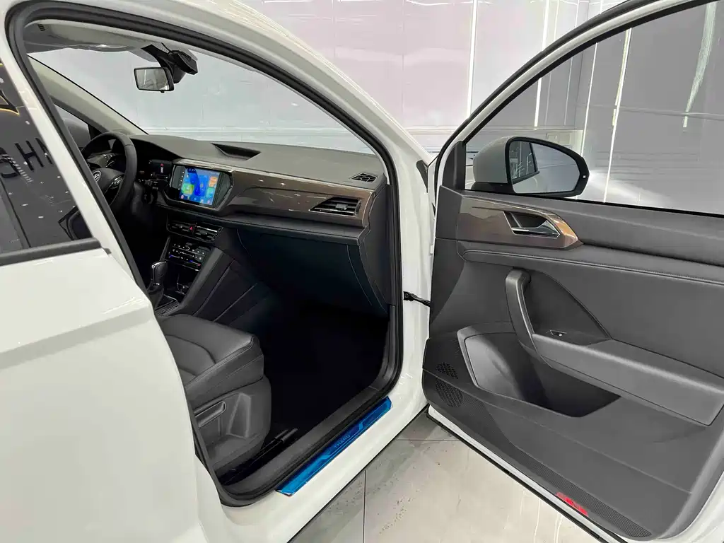 Volkswagen Tharu 2022 280TSI 2WD Luxury Edition