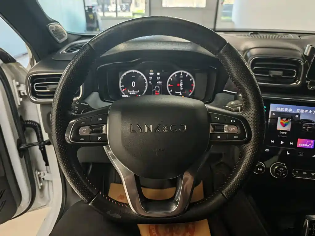 Lynk & Co 03 2018 1.5TD DCT Pro
