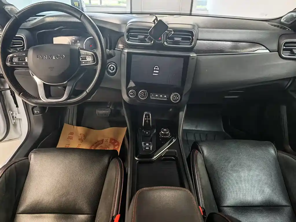 Lynk & Co 03 2018 1.5TD DCT Pro