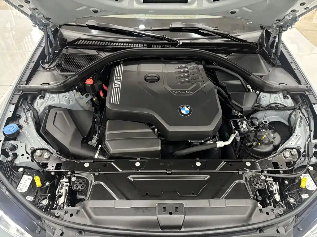 BMW 3 Series 2025 325Li M Sport Package