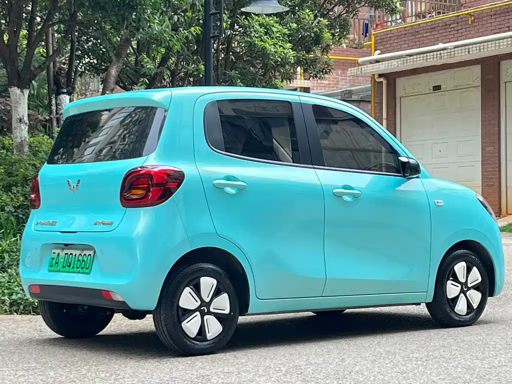 Hongguang MINIEV 2025 4th Generation 4-Door Advanced Edition