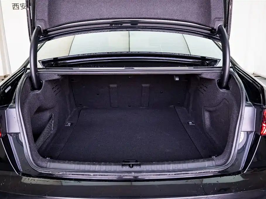 Audi A6L 2021 40 TFSI Luxury Elegant