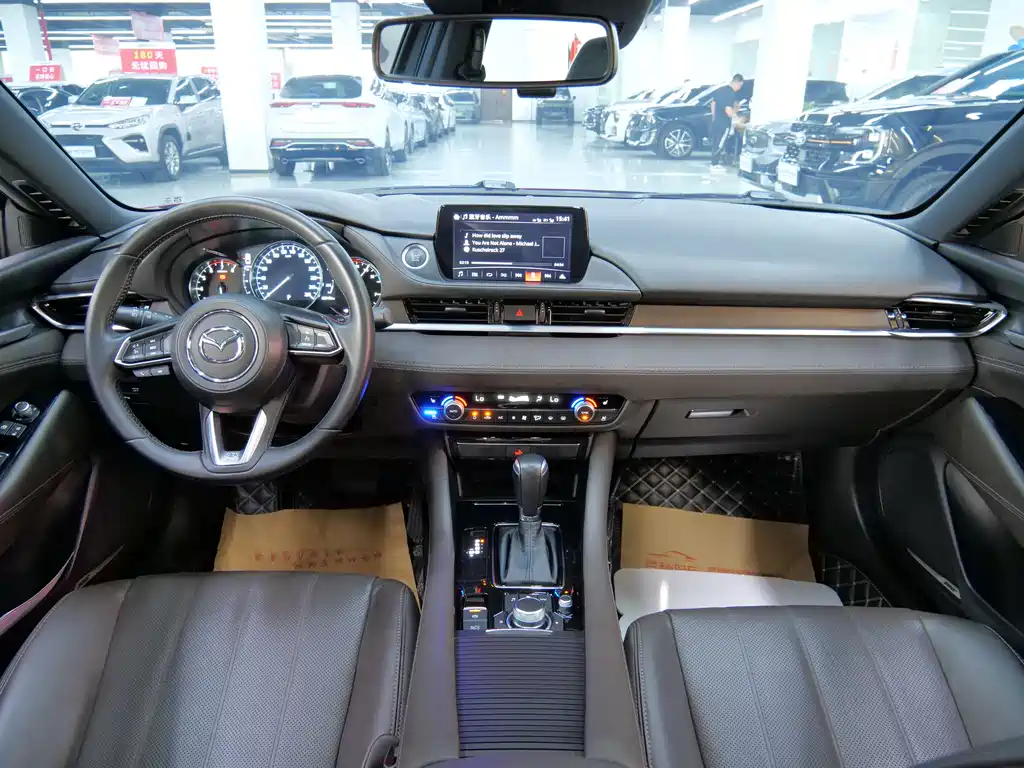 Mazda6 Atenza 2020 2.5L Blue Sky Premium Edition