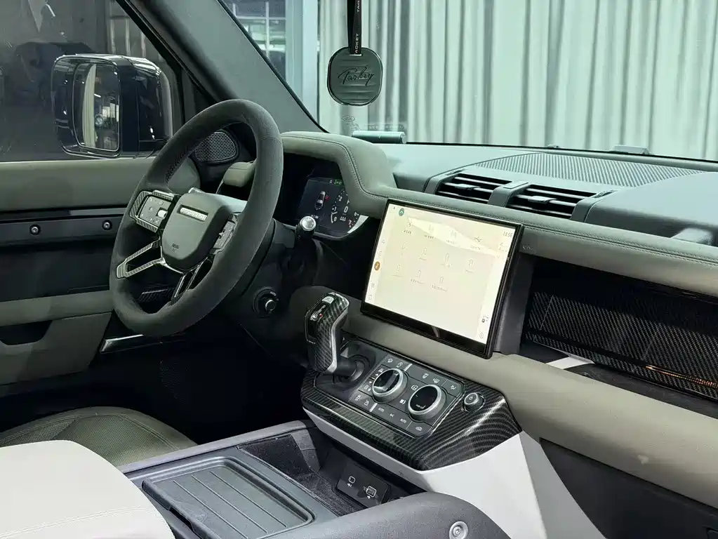 Land Rover Defender 2022 90 3.0T P400 XS