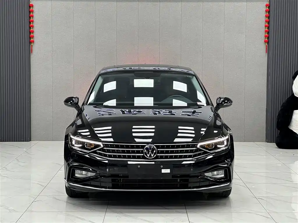 Magotan 2023 2 Million Units Commemorative Edition 330TSI DSG Leading Edition