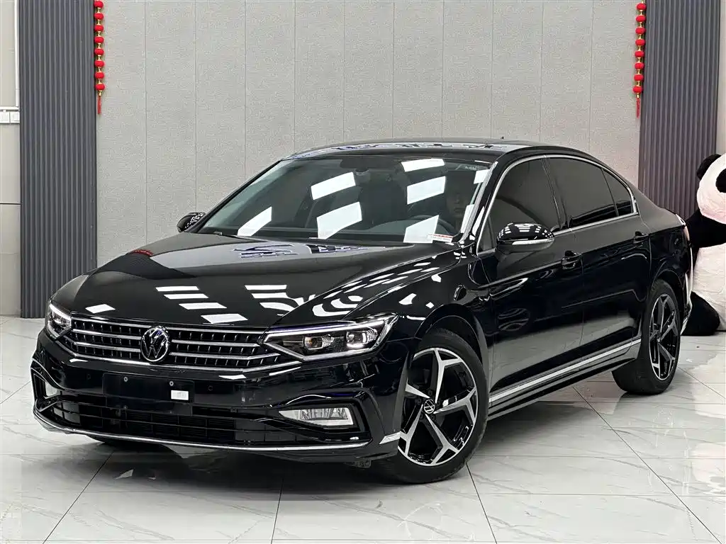 Magotan 2023 2 Million Units Commemorative Edition 330TSI DSG Leading Edition