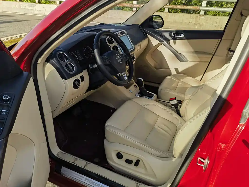 Volkswagen Tiguan 2012 2.0TSI Automatic AWD Elite Edition