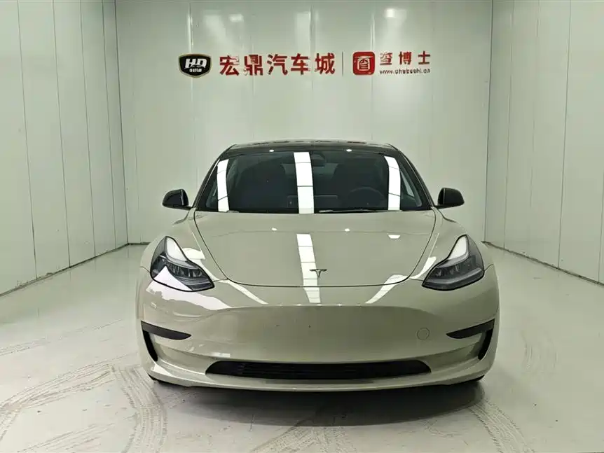 Model 3 2022 Rear-Wheel Drive