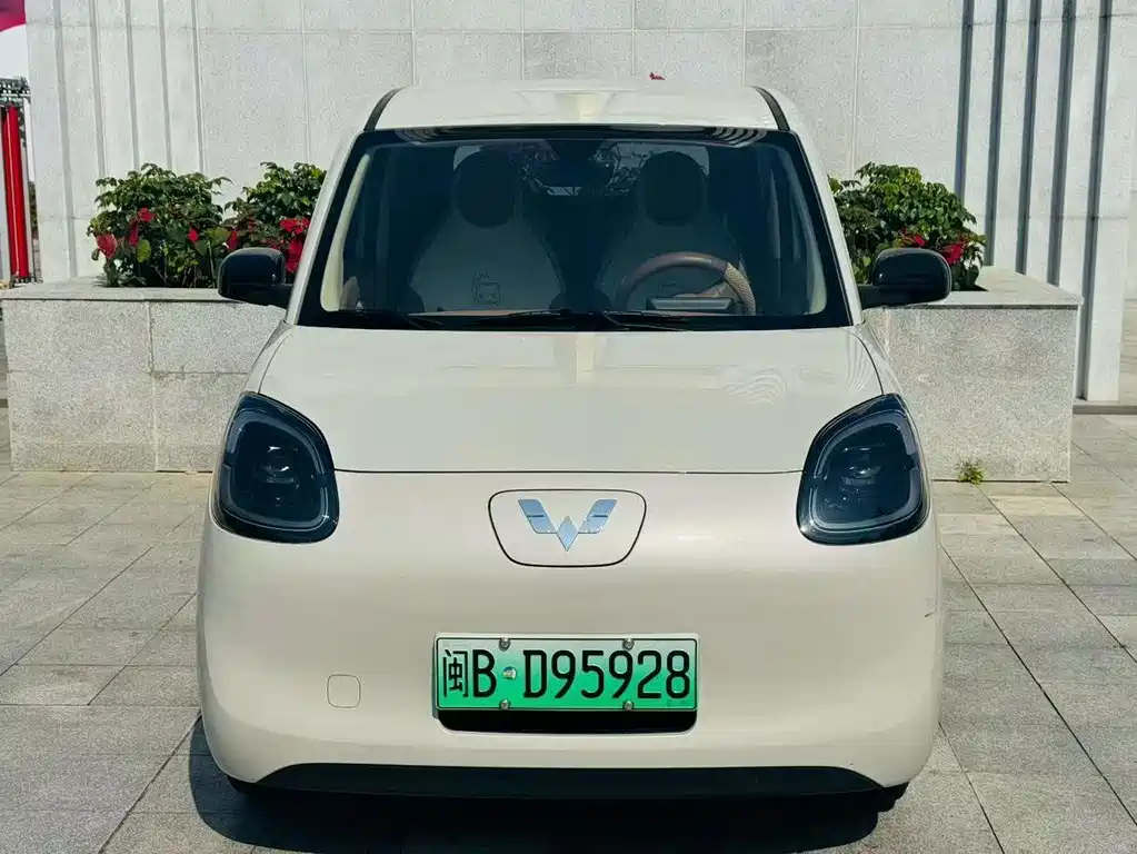 Wuling Hongguang MINI EV 2025 4th Generation 4-Door Advanced Edition