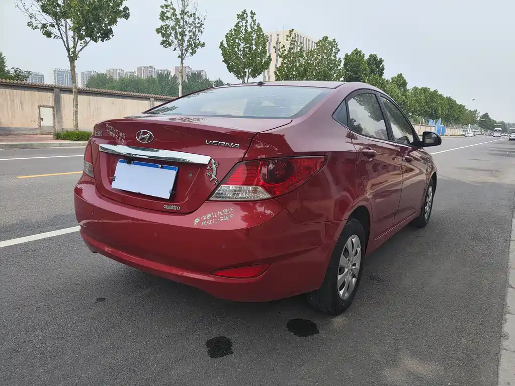 Verna 2010 Sedan 1.4L Automatic Fashion GT