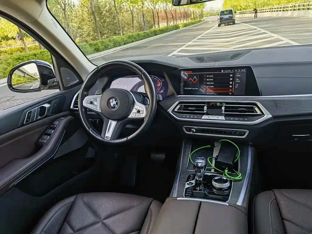 BMW X5 2022 xDrive30Li Premium M Sport Package