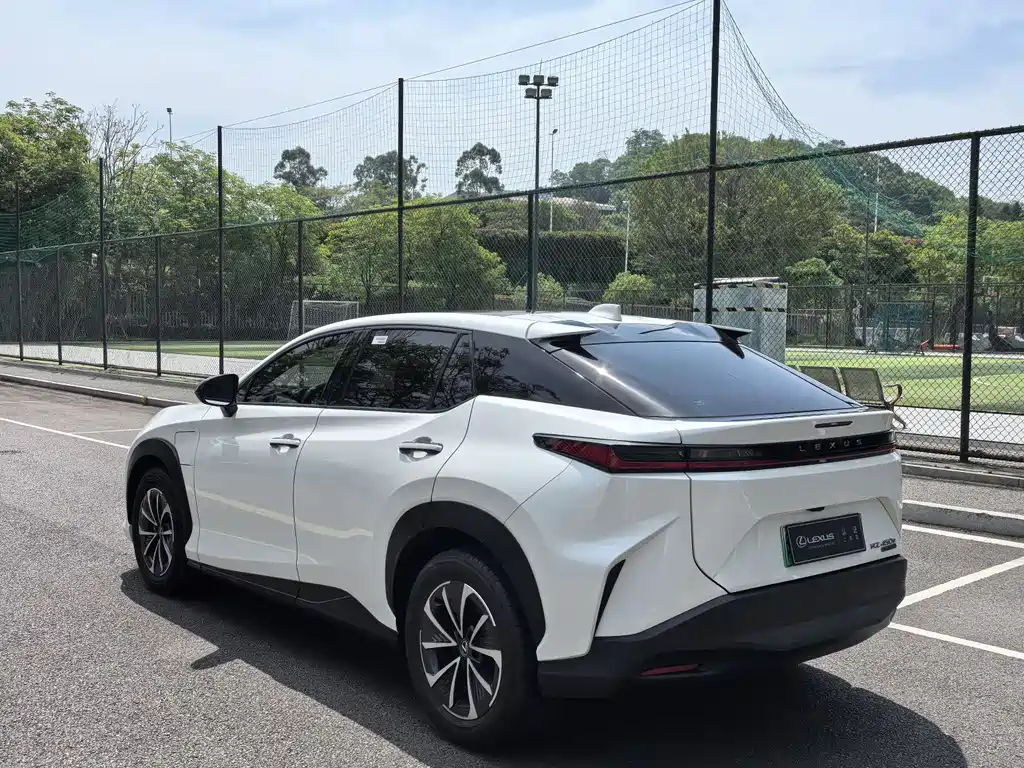 Lexus RZ 2023 450e AWD Luxury Edition