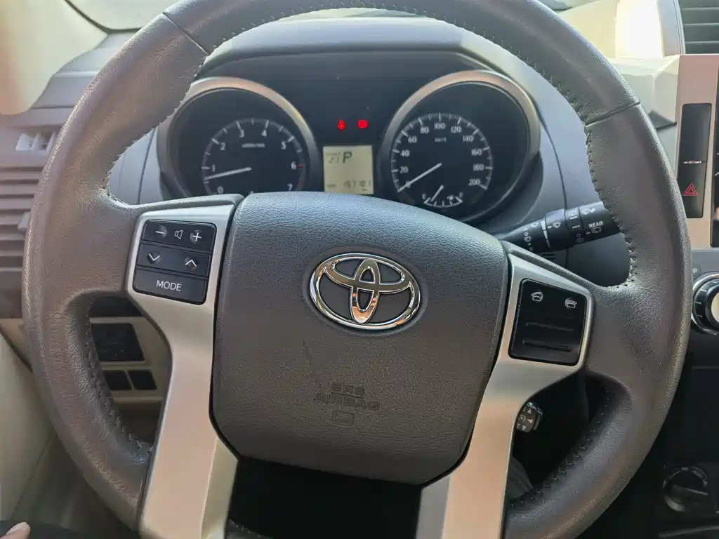 Toyota Prado 2014 2.7L Automatic Luxury Edition