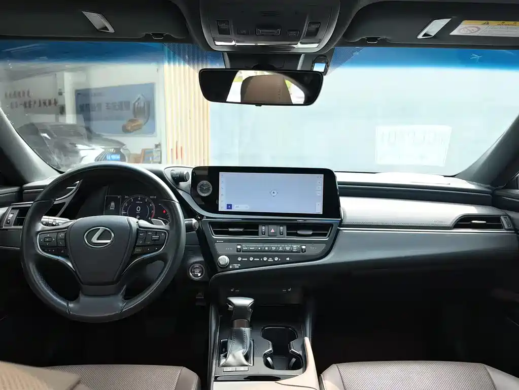 Lexus ES 2021 200 Excellence Edition