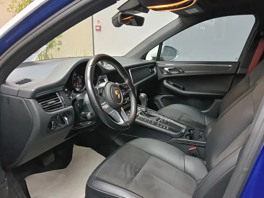 Macan 2.0T