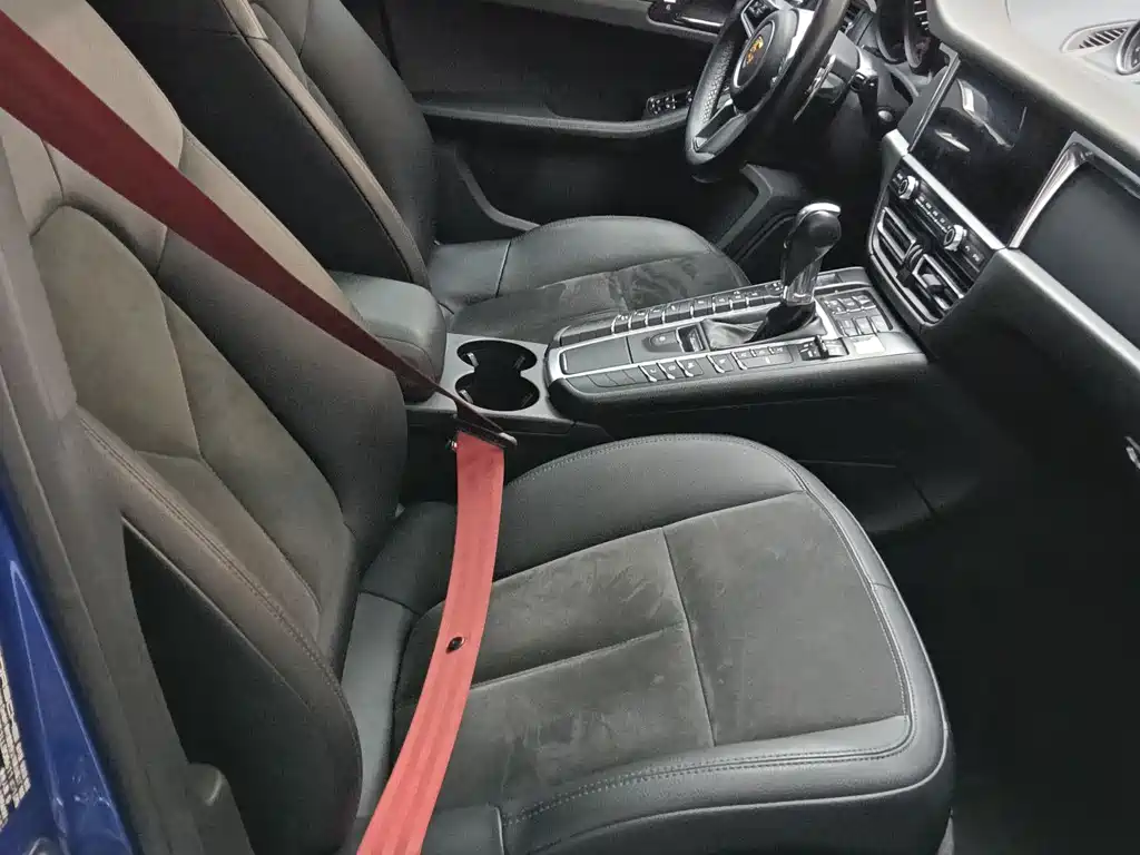 Macan 2.0T
