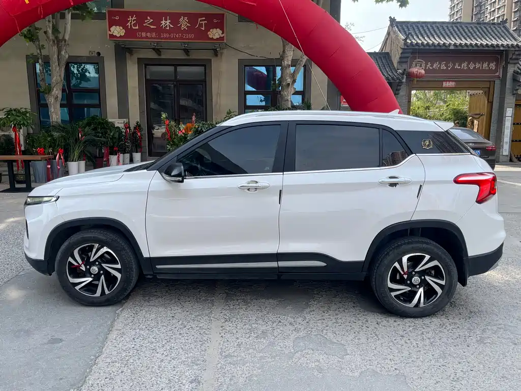 Baojun 510 2018 1.5L Automatic Anniversary Special Edition China V