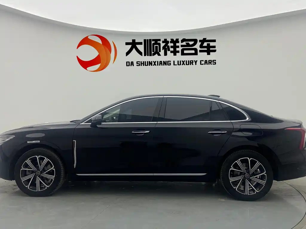 Hongqi H5 PHEV 2025 130 Super Hybrid Edition