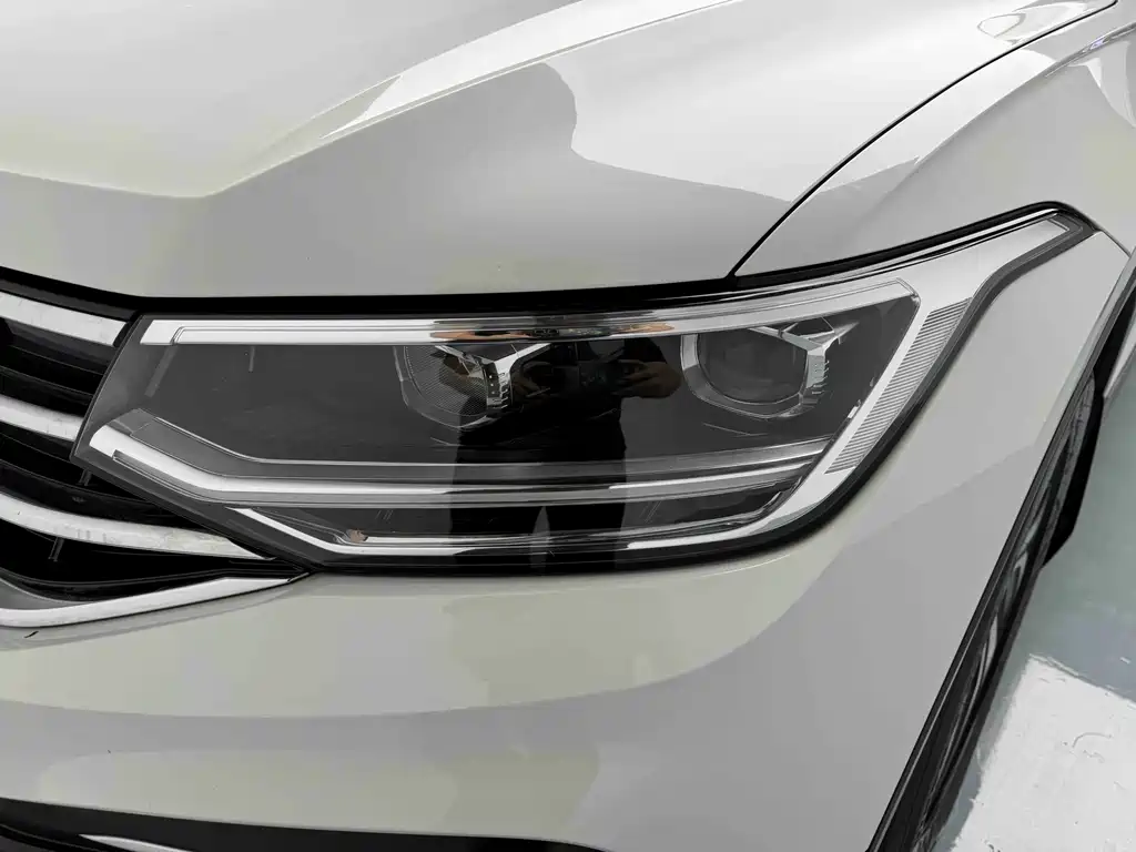 Volkswagen Tiguan L 2022 330TSI Automatic FWD Zhixiang Edition