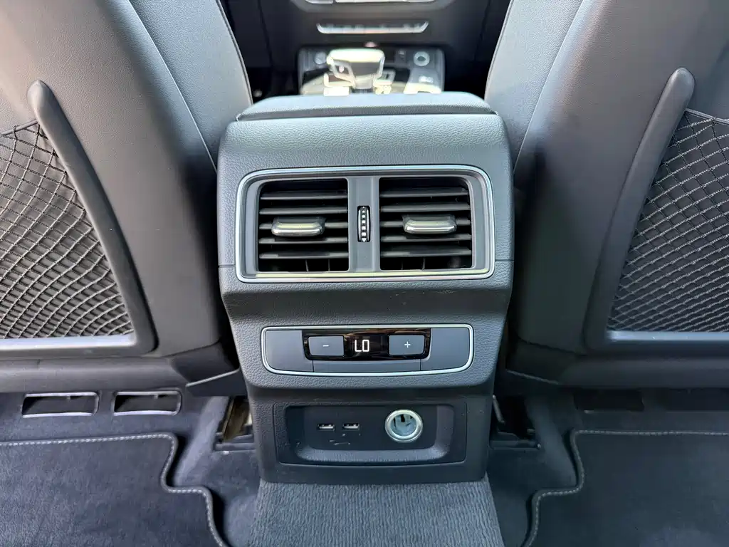 Audi Q5L 2022 40 TFSI Luxury Dynamic Edition
