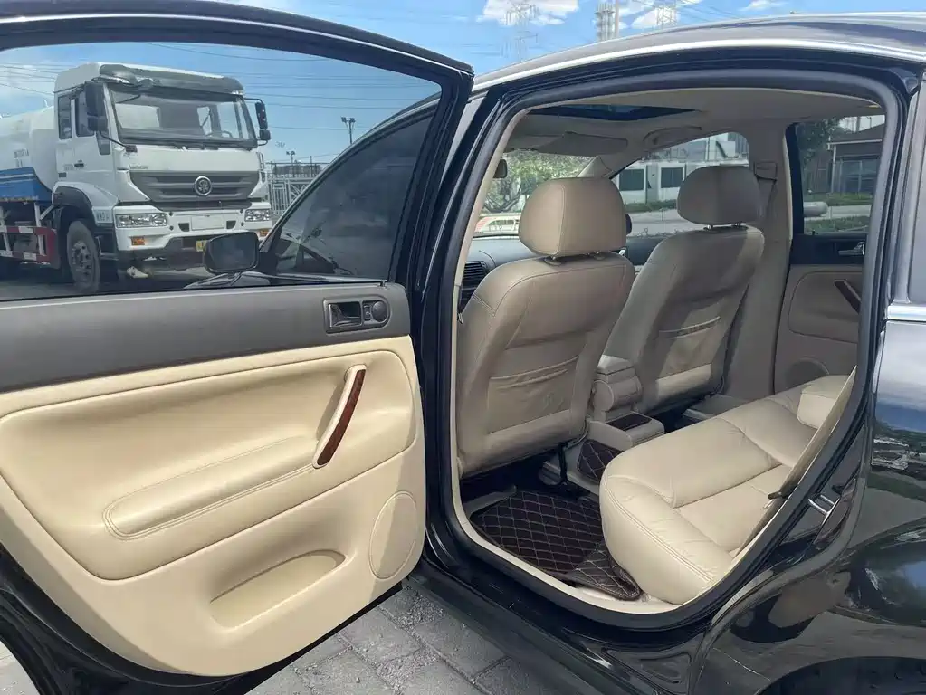 Passat 2005 1.8T Automatic Luxury