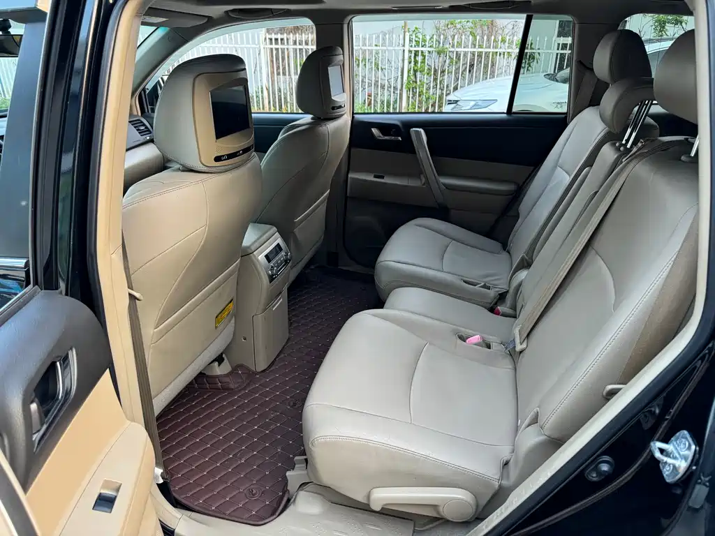 Toyota Highlander 2013 2.7L FWD 7-Seater Zijin Edition