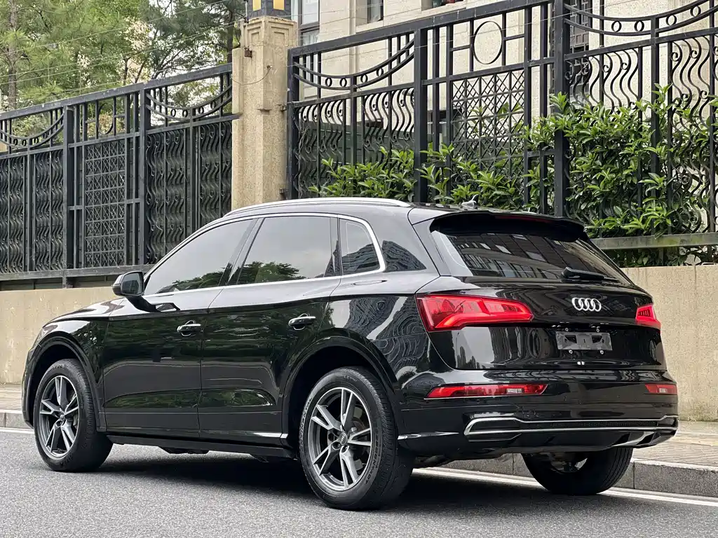 Audi Q5L 2020 45 TFSI Premium Fashion Edition