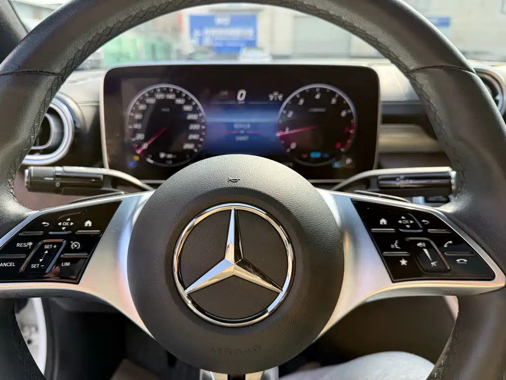 Mercedes-Benz C-Class 2022 C 260 L
