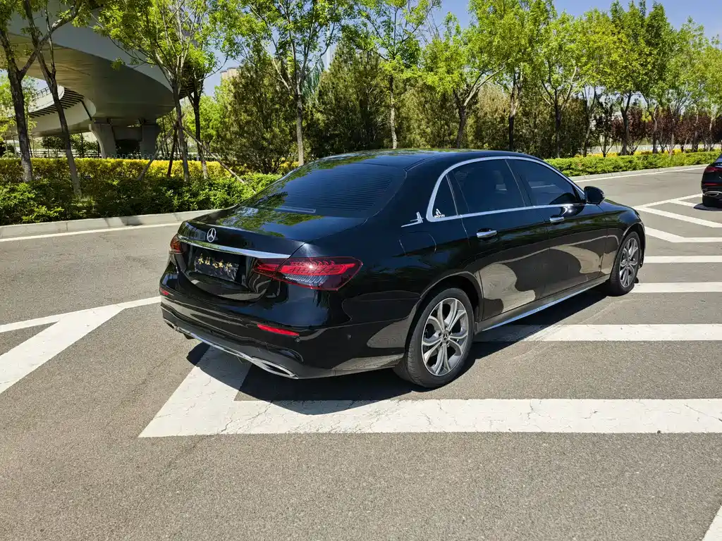 Mercedes-Benz E-Class 2022 Facelift II E 300 L Sport Fashion Edition