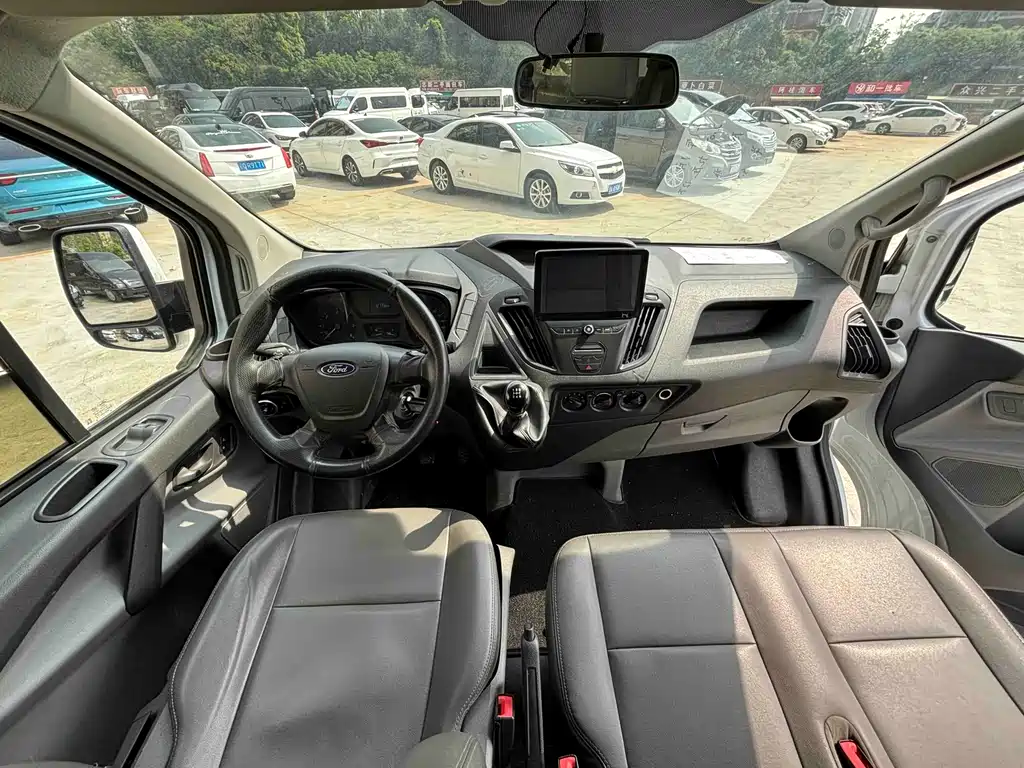 Ford Transit 2019 2.0T Diesel Business Travel Mid-Axis Mid-Roof 9-Seater China VI
