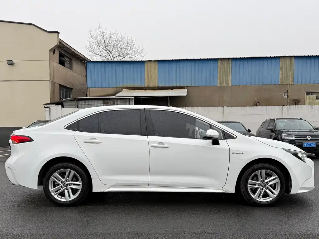 Toyota Levin 2022 Hybrid 1.8H E-CVT Luxury Edition