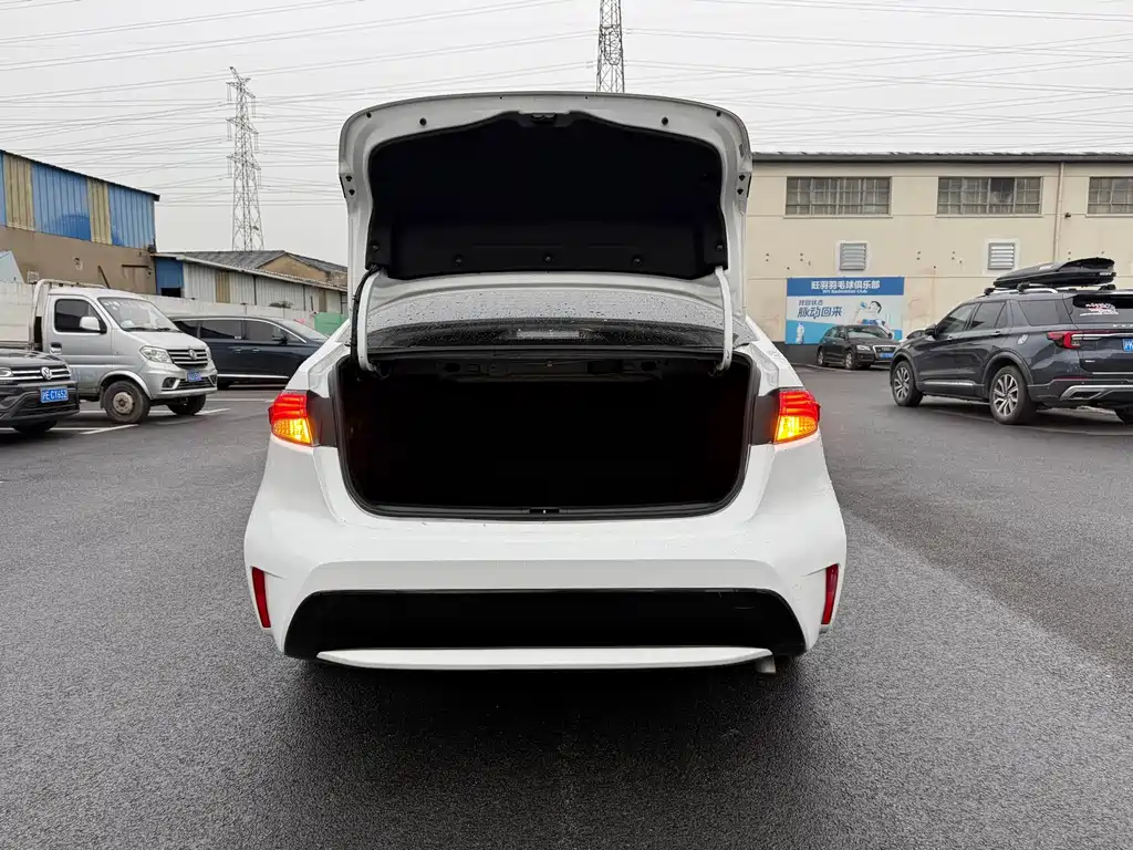 Toyota Levin 2022 Hybrid 1.8H E-CVT Luxury Edition