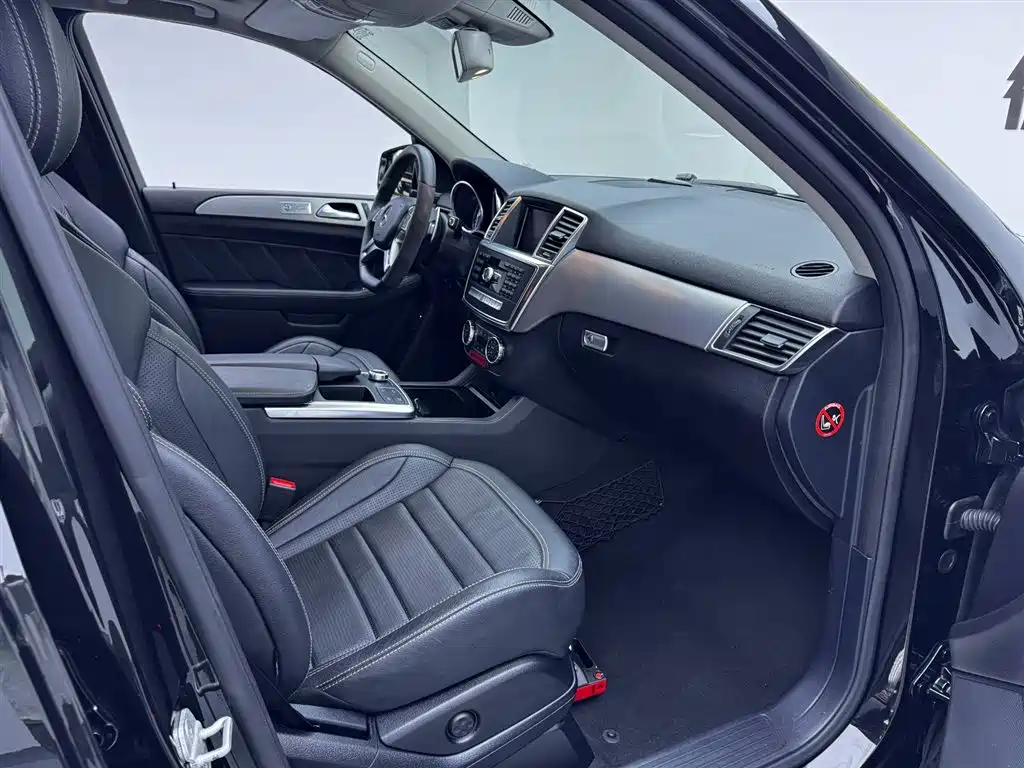 Mercedes-Benz M-Class AMG 2015 AMG ML 63