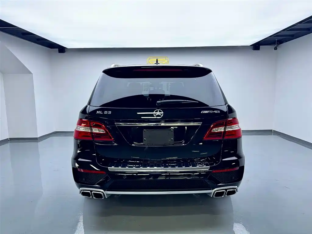 Mercedes-Benz M-Class AMG 2015 AMG ML 63