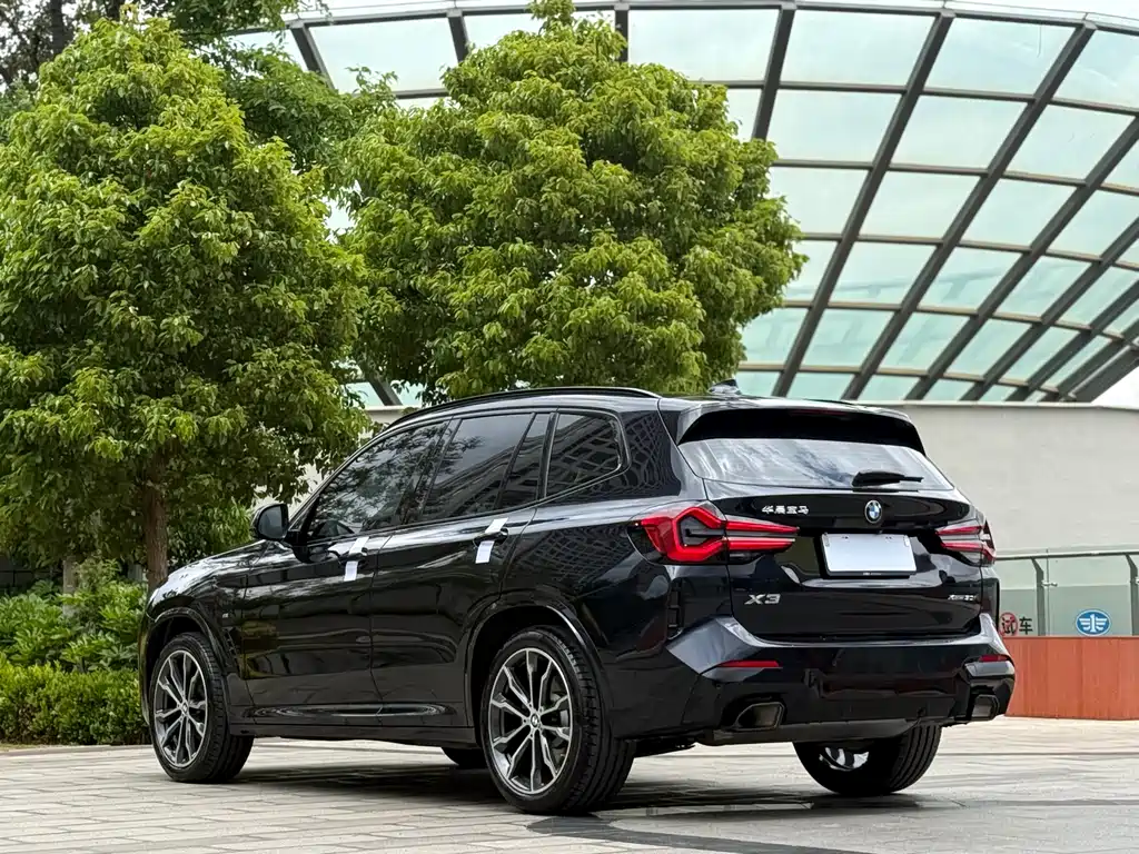 BMW X3 2022 xDrive30i Leading Edition M Night Shadow Package