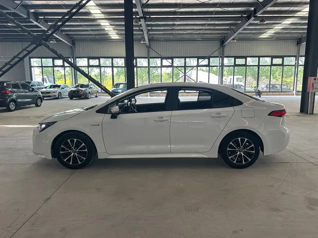 Levin 2024 Intelligent Hybrid Dual Engine 1.8L Leading Edition