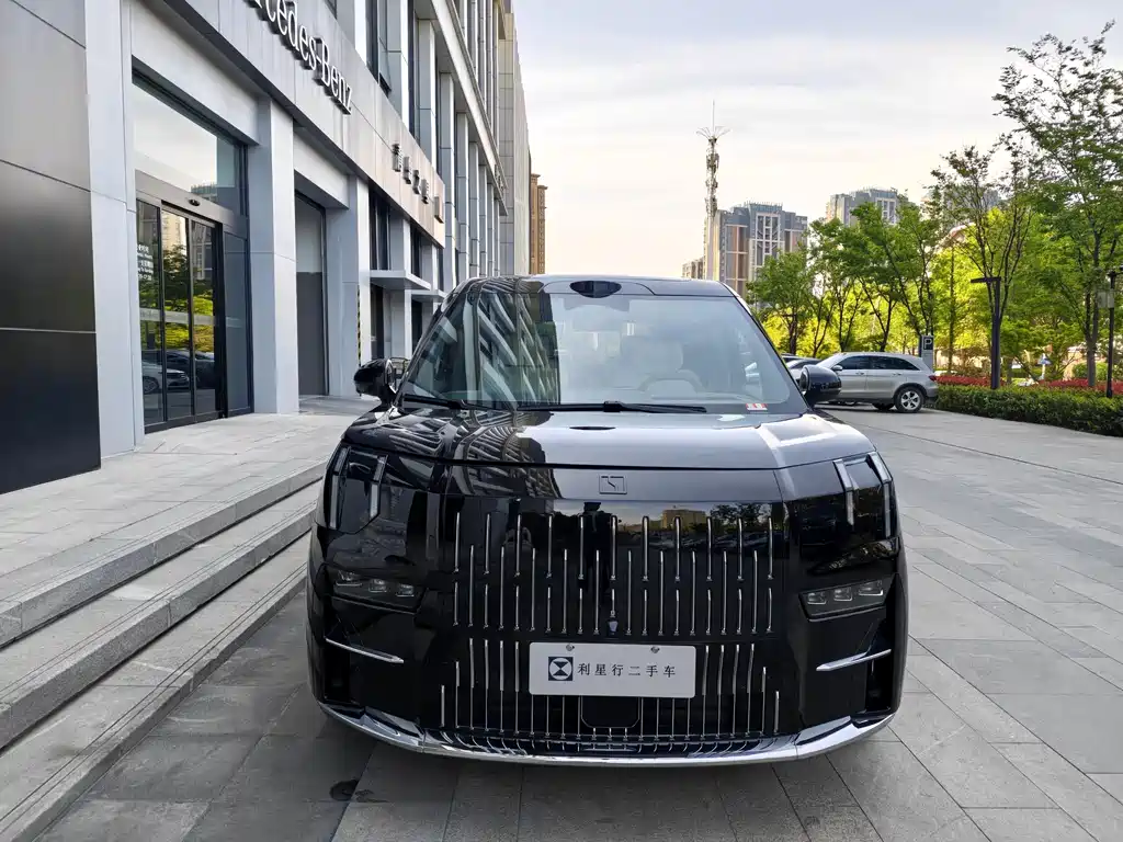 Zeekr 009 2024 7-Seater Aisle Edition AWD 108kWh