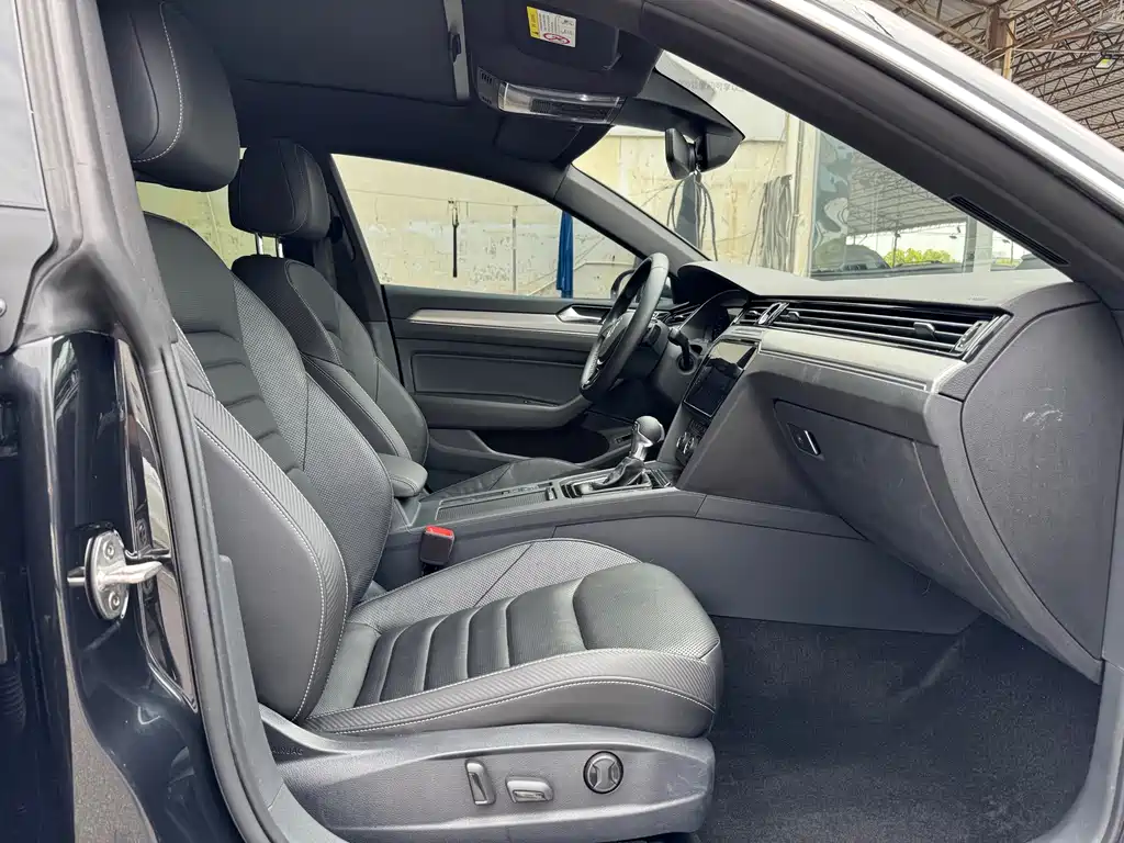 FAW-Volkswagen CC 2019 330TSI Meiyan Edition China V