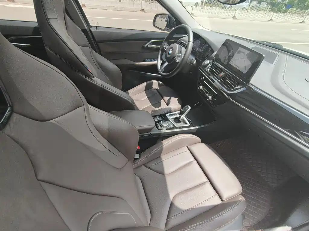 BMW 1 Series 2022 125i M Sport Night Edition