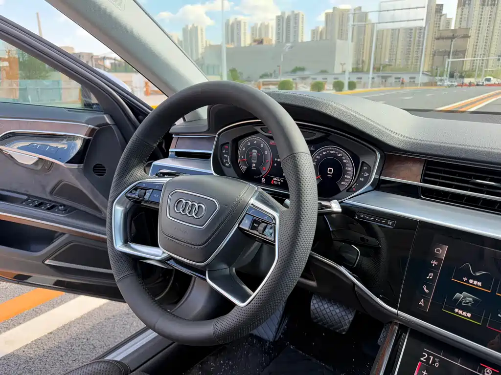 Audi A8L 55 TFSI quattro Luxury 2018